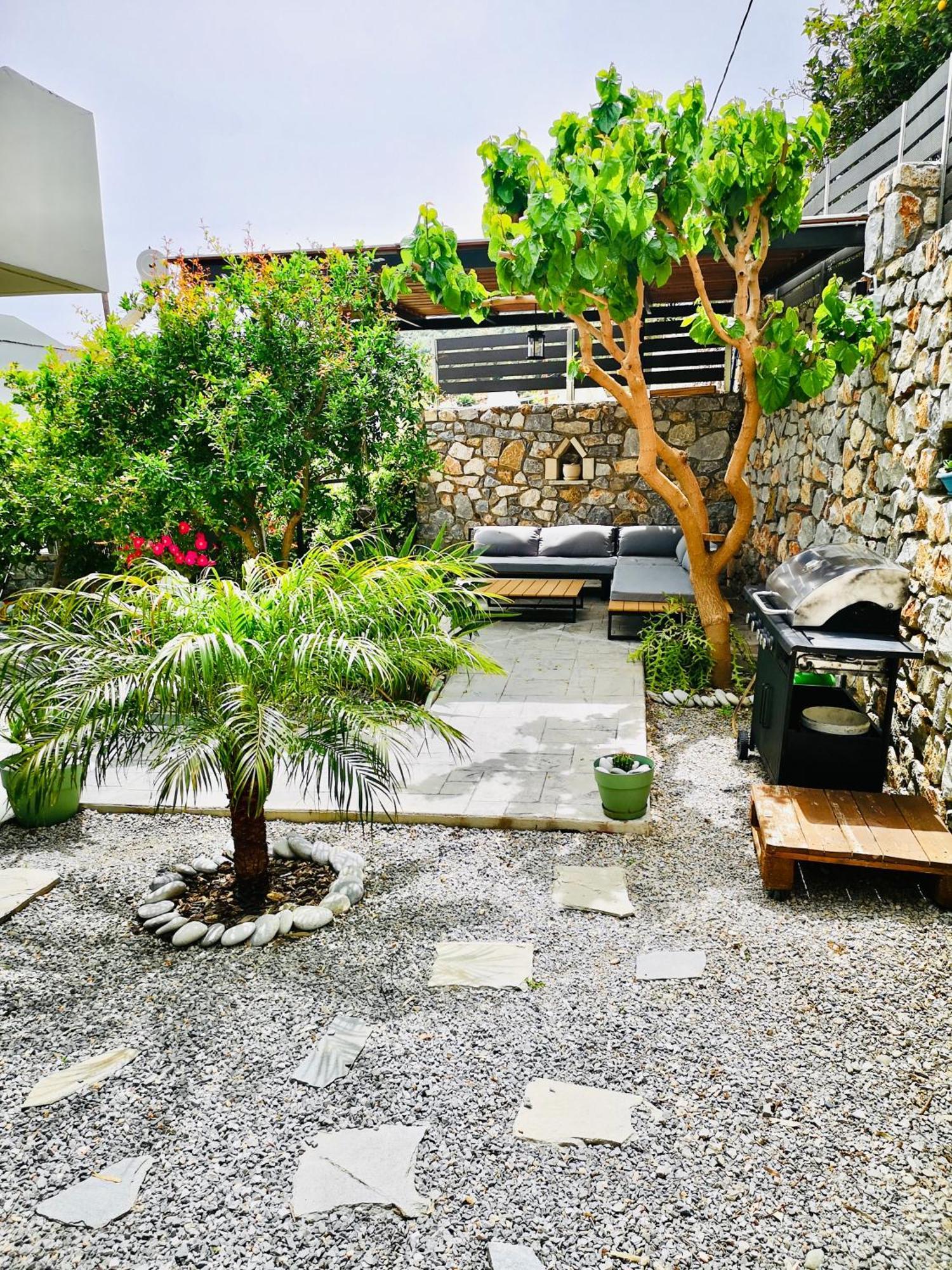 Spacious Maistrali Villa, Private Pool & Garden Ροδάκινο Εξωτερικό φωτογραφία